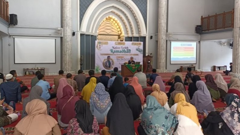 Siapkan Diri sebagai Teladan: Orang Tua adalah Inspirasi Ibadah Anak saat Ramadhan